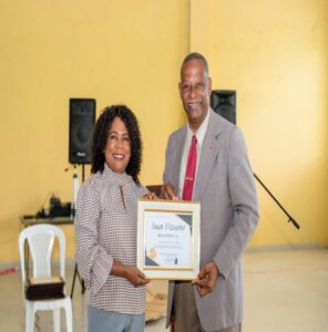 Reconocimiento a nuestra institución por parte de la Fundación juan Vizcaíno de la  comunidad de Consuelo.